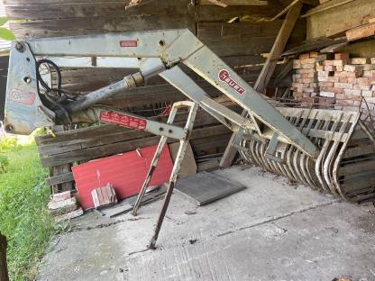 Bild 2:Traktor Steyr 650 inkl. Frontlader