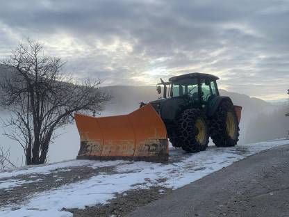 Bild 4:Schneepflug Wintec Profi TB K3 320