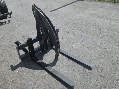 Bild 2:Palettengabel mit Holzgreifer 180° Euroaufnahme