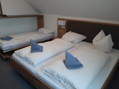 Vergebe kl Wohnung Telmöbeliert