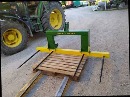 Bild 6:Ballengabel Doppelspießer Ballenspießer Klappbar Haueraufnahme