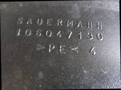 Bild 4:Kunststoffkotflügel vorne Steyr 8130