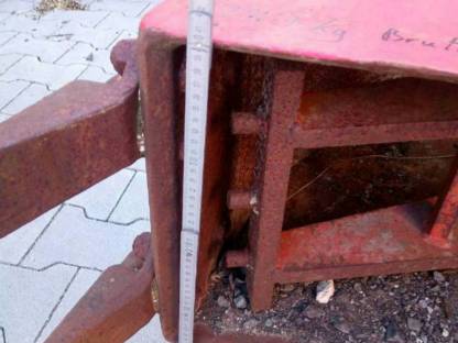 Bild 4:Zweischalengreifer 40 cm mit Rotator, 60er Bolzenaufnahme