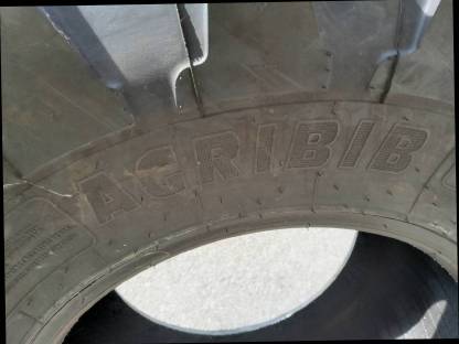 Bild 6:Traktorreifen 16.9R24 Michelin Agribib