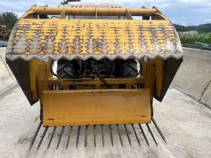 Mammut Silozange SC 195 mit hydraulischem Abschieber