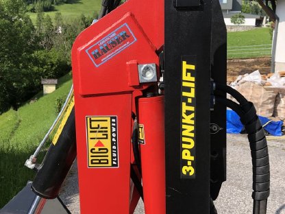 Bild 4:3-Punkt-Hecklader Big Lift M