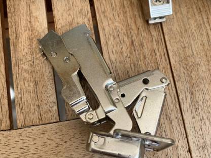 Bild 2:BLUM Top-Clip Weitwinkelscharnier 170° gerade, ohne Feder