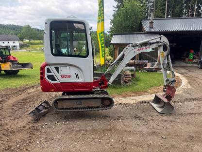 Takeuchi TB216 Bagger Voll!!