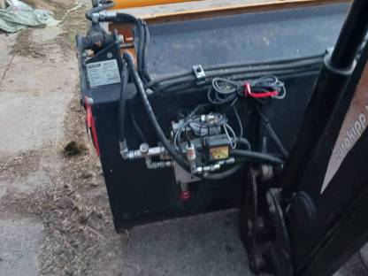 Bild 4:Emily Futterschaufel