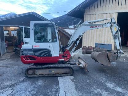 Takeuchi TB235
