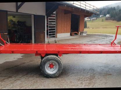 Bild 4:Ballenanhänger