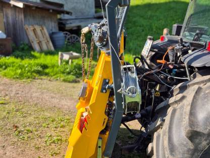 Bild 4:Uniforest 55Hpro mit Hilfseilwinde