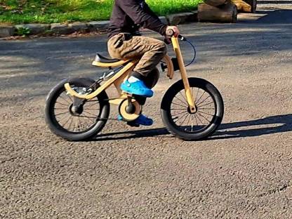 Laufrad aus Holz für Kinder leg&go