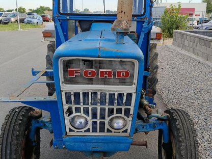 Ford 3000-8