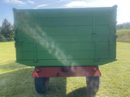 Bild 3:2-Achs 2-Seitenkipper Anhänger