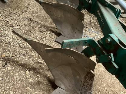 Bild 2:Pflug Regent Uranis IV