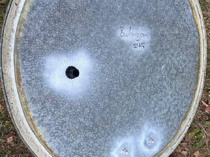 Bild 7:Brunnenabdeckung Deckel Schacht