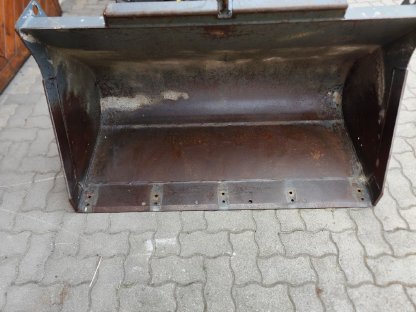 Bild 2:Weidemann Wacker Schaufel