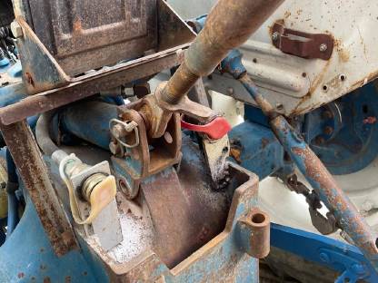 Bild 8:Ford 3000A Allrad Traktor