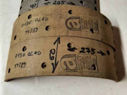 Bild 4:Verschiedene Bremsbeläge Deutz IHC