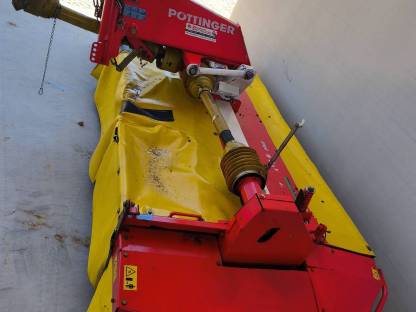 Bild 2:Pöttinger Mähwerk 316F