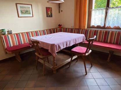 Charmante Bauernstube aus den späten 70ern zu verkaufen
