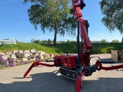 Bild 3:Kranarbeiten mit Minikran