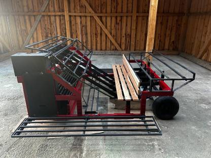 Bild 4:Bänderpflanzmaschine Bruno