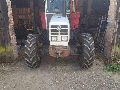 Steyr 8100 Traktor