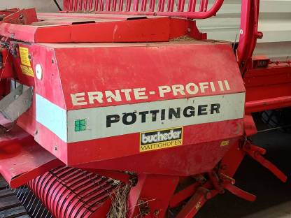 Bild 2:Ladewagen Pöttinger Ernte Profi 2