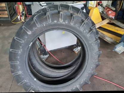 Zwillingsräder Zwillingsreifen Trelleborg 8.3 R24