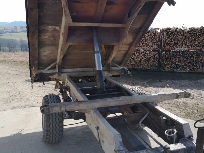 Bild 4:3-Seiten-Kipper Meiller