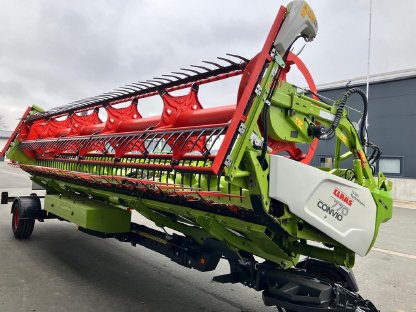 Bild 6:Mähdrescher Claas Trion 730 + Claas Convio Flex 770