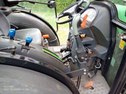 Bild 6:Traktor Deutz-Fahr Agrokid 230