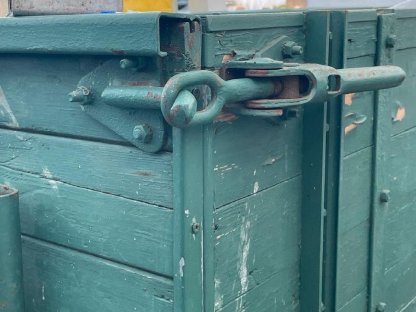 Bild 4:Einachsiger Traktoranhänger