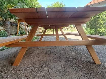 Bild 8:Picknicktisch, Gartenbank