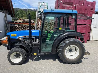 Bild 2:New Holland TN75V