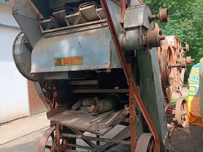 Bild 2:Dreschmaschine Epple-Buxbaum