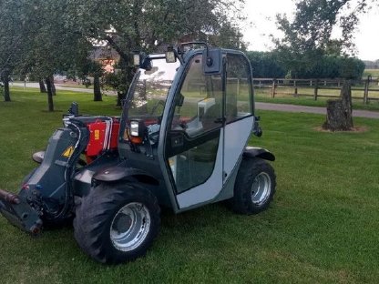 Weidemann T4512, täglich im Einsatz, läuft wie ein Uhrwerk