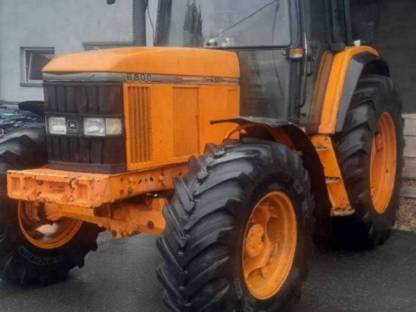 John Deere 6800