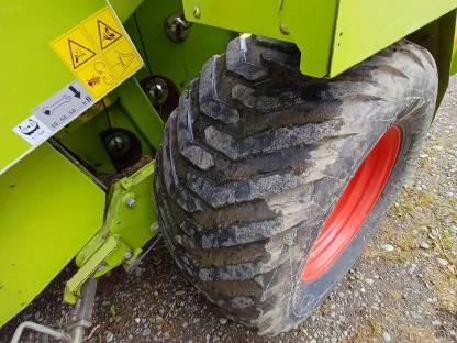 Bild 9:Claas Rollant 255 Presswickelkombination