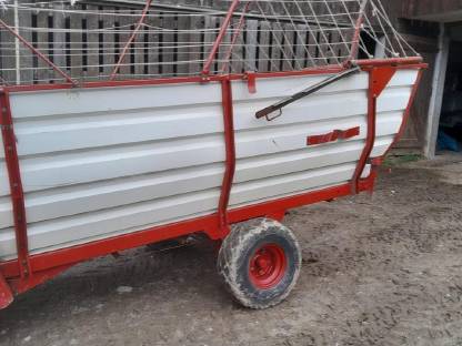 Bild 3:Ladewagen Pöttinger HIT 1