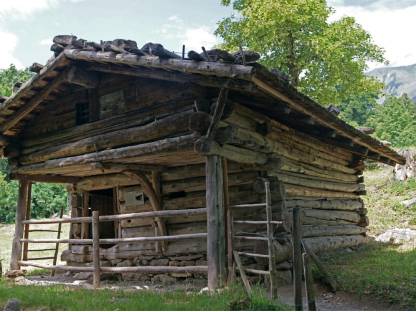 Almhütte