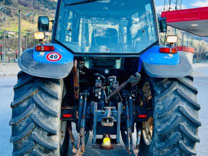 Bild 3:New Holland TS 115