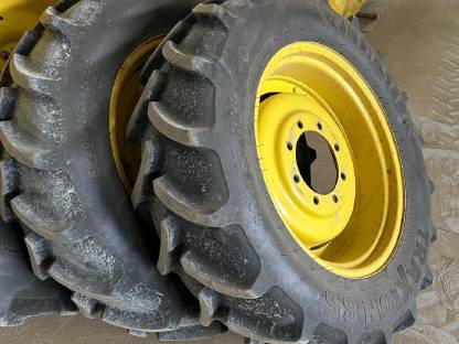 Kompletträder John Deere 6125