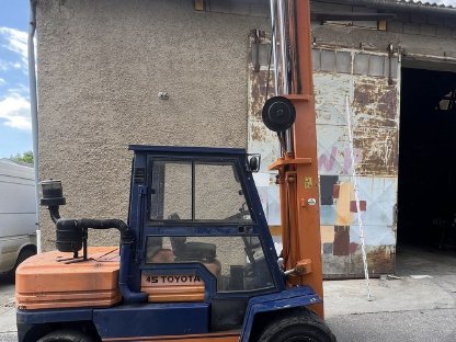 Bild 5:Toyota 4,5 Baumaschine