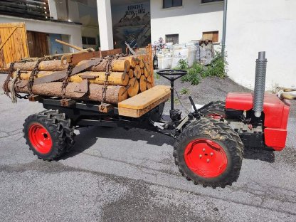 Oldtimertraktoren zu verkaufen