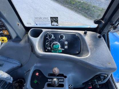 Bild 9:New Holland TS 115