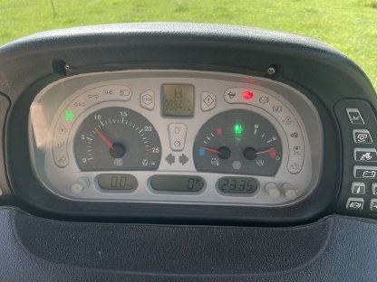 Bild 5:Steyr Profi 6135