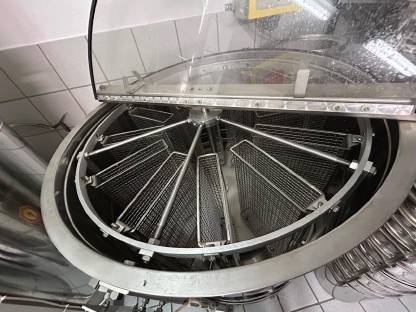 Bild 3:Elektrische Honigschleuder Fritz für 12 Zanderwaben